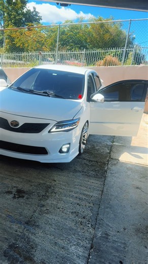 Corolla 2012: Un Viaje con 3lupas y la 705Family