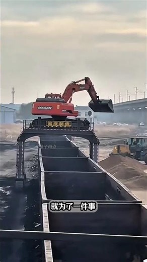 Megatruck & Excavator: High-Speed Unloading Bonanza