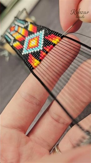 Beadwork for Beginners: This One Loom Row Looks So Satisfying!