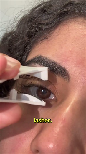 How To Take Magnetic Lashes OFF 😲