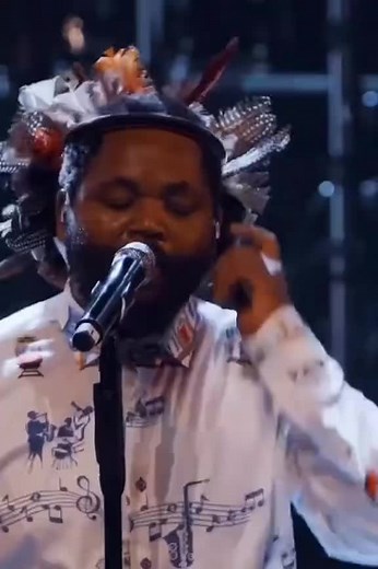 SA HIP HOP 24/7 on Instagram: "This new live album by Sjava “ inkanyezi “ proves why he is one of the greatest artists of our generation 🏆🚨 What’s your favourite song ? I like Kuye & Sleepover more"