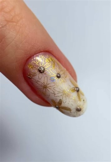 niculinadaniela.nailtrainer pe TikTok