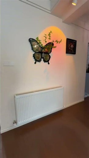 The first thing my neighbor said when visiting my home was Finally I see a home not decora