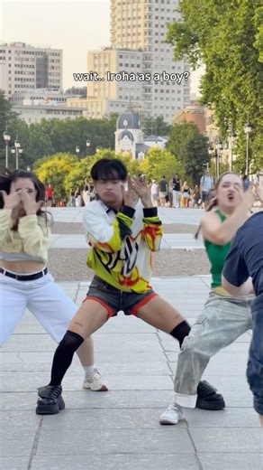cover out ‪@PonySquadOfficial‬ #kpopcover #kpop #dance #lesserafim #illit #katseye #iconicbymistake