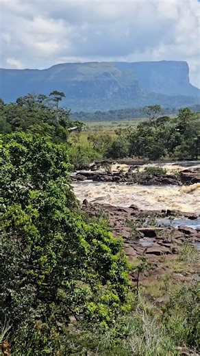Disfruten de esta bella vista, Canaima National Park | Joey Simon