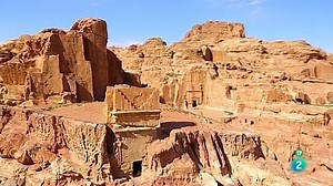 Recorre ‘Petra: la ciudad perdida de piedra’ con este documental, una maravilla construida en el desierto hace 2.000 años https://goo.gl/qEzqHm | La 1 de TVE