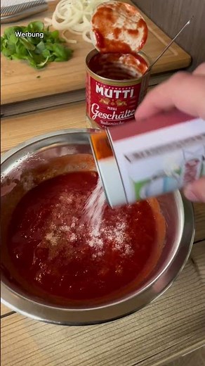 Perfect pizza sauce 🍅🔥 Only 2 ingredients! #pizza #pizzasauce #italianfood #foodhack #cooking