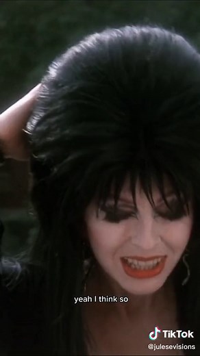Elvira: Mistress of the Dark (1988) #elviramistressofthedark #elvira #cassandrapeterson #danielgreene #nocomplaints #howsyourhead
