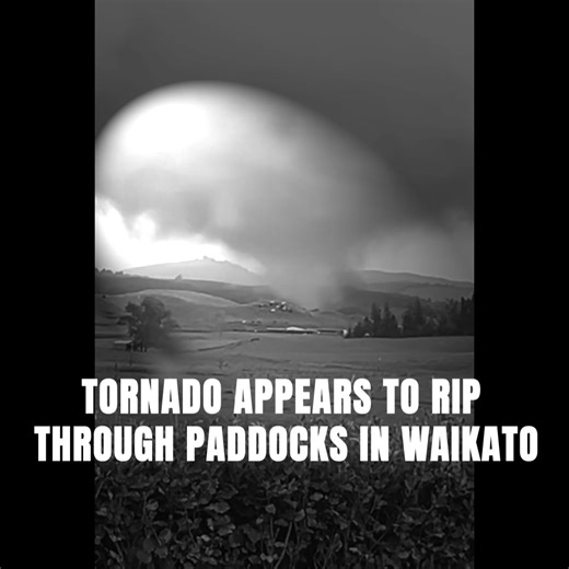 🌪️ Tornadoes Tear Through Parts of the North Island Wild weather struck tonight as small tornadoes were reported near Red Beach (Ōrewa) and Ōtorohanga in Waikato, leaving damaged roofs, downed power, and shaken locals. Witnesses described intense winds, flying debris, and water being sucked from troughs as the fast-forming twisters carved narrow paths between homes and sheds. Thankfully, no injuries have been reported so far. Emergency services are monitoring conditions as severe thunderstorm a