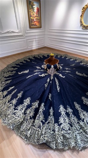Quinceañera Dress Ideas: Navy Blue & Popular Quince Styles