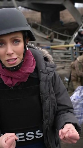 See moment that made Clarissa Ward stop reporting and help people trying to evacuate as #Russian forces close in on #Kyiv. #cnn #news