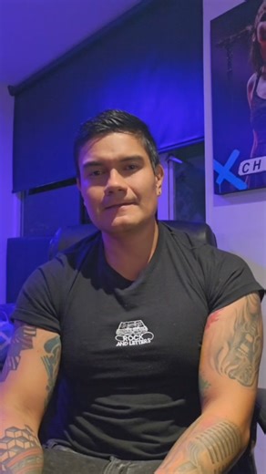 Alberto Aldana Gutiérrez on Instagram: "1976 fue un gran año para la música. También se publicó el Rocks de Aerosmith; Jailbreak de Thin Lizzy y Presence de Led Zeppellin. 🎧¿Qué otros recuerdas? #queen #davidbowie #Eagles #Ramones"