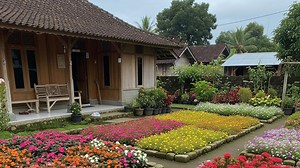 10 Inspirasi Rumah Sederhana dengan Taman Bunga di Desa, Bikin Nyaman dan Betah