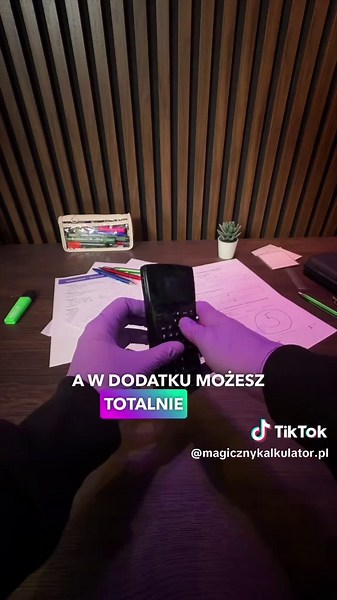 Smart Kalkulator z 4GB pamięci na Twoje notatki 👻 Ekran prywatności i auto-scroll ułatwiający naukę 🧠 #MagicznyKalkulator #nauka #szkoła #student #edukacja
