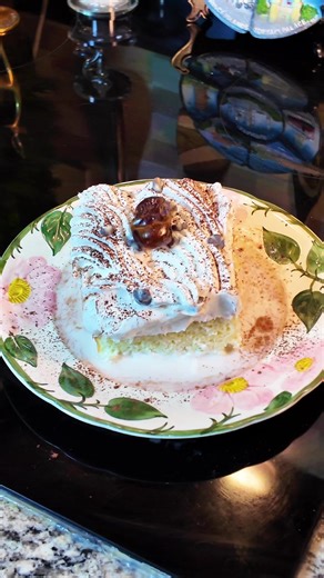 Sweet for Ramadan pt-1 - 5 eggs - 3 tbsp sugar - vanilla powder - 80 ml milk - 1 cup flour - 10g baking powder #donnieskitchen #fyp #ramadan #milkcake