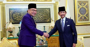 Anwar tiba di Istana Nurul Iman | Berita Harian