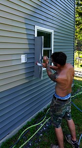 He makes painting sliding look so easy 🎨😍 | UNILAD Tech