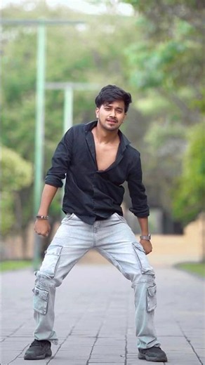 mujhe us dupatte wali ka nam koi batayega 😀 #shorts #dance #ytshorts #viral