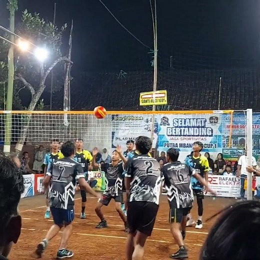 quick like two touches💥🔥 #volleyball #volleyballworld #sports