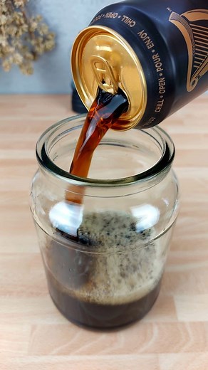 From beer to vinegar. This is the EASIEST homemade vinegar ever! Who’s trying this?😍 Recipe in the comments👇 | Taste Spell