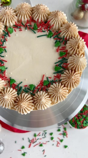 29K views · 397 reactions | Let’s decorate this gingerbread cake. Simple but beautiful design with a pop of color from @Wilton Cakes holiday sprinkles tree sprinkle mix! #wiltoncakes #cakedecorating #christmascake #gift | Cake Me Home Tonight | Facebook
