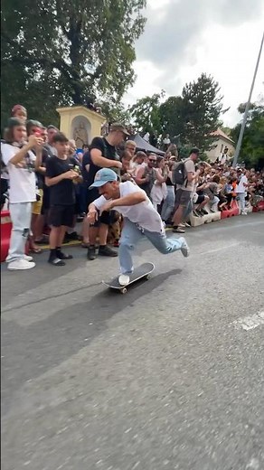 @dannyleon top to bottom follow cam by @maximhabanec at Red Bull Steep Street