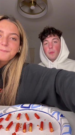 suspiciousausage (@suspiciousausage)’s videos with original sound - suspiciousausage