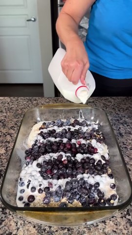 Healthy Blueberry Oatmeal Recipe That Tastes Like a Sweet Dessert