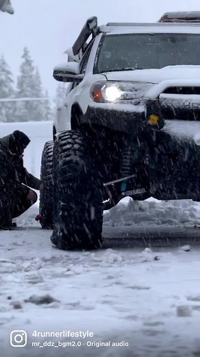Whats the perfect tire size for the 4Runner? Owner - @Amg_t40r (ig) #4runner #4runnermods #overlanding #yota #toyotausa🇺🇸 #offroad #4x4 #toyota4runner #4runnersoftiktok #overland #4runnernation #toyota #4runnersoftiktok