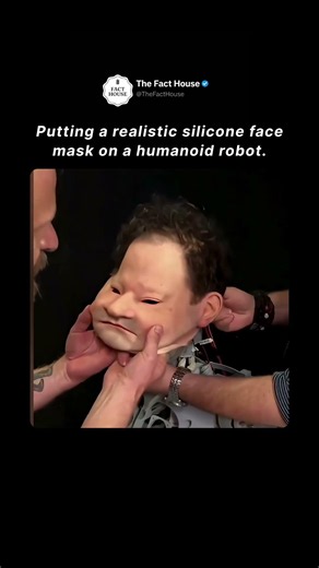 Fitting a Silicone Face on a Humanoid Robot 🤖