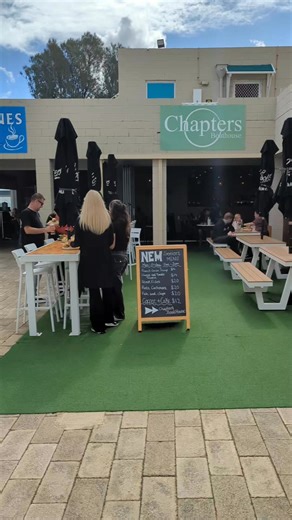 Newish Restaurant has some of the BEST food in Perth!!! 💯👌 The Food is AMAZING, the Service FIRST CLASS and the view overlooking the Marina is BEAUTIFUL!!! They have inside and outside dining areas. We tried quite a few dishes today and every dish was superb. The favourite dish was the Beef Cheeks Hash with slow cooked beef cheek & potato press, poached eggs, house pickles, chilli crisp hollandaise, jus This place is open for Breakfast, Lunch and Dinner. Make sure to head to their FB Page for 