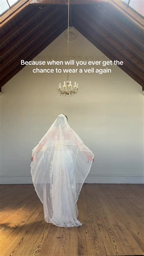 Simple Wedding Aesthetic with Bold Veil