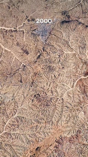 Timelapse of coal mines throughout Ordos City, Inner Mongolia, China. As China’s primary coal-producing region, Ordos produces nearly 1.2 billion tons of coal every year — more than any other country in the world. This mining boom has driven the city’s population growth from 1.3 million in 2000 to 2.2 million today. Source imagery: Google Timelapse | Daily Overview