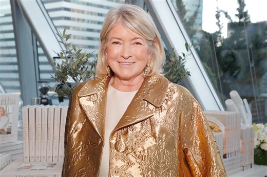 Martha Stewart Says "Don’t Knock" Her "Pungent," Polarizing Onion Sandwich Recipe