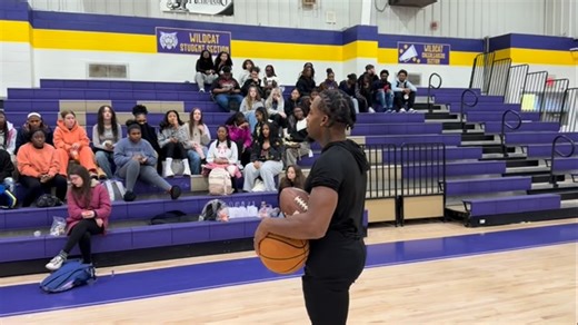 Rock Perry on Instagram: "Gods Playbook:Using My Life To Help Theirs #rockperry #share #speakinglife #putsomeloveonit #godisgood Full Video Dropping Soon. when someone genuinely wants the best for you take advantage of it. TAKE ADVANTAGE OF ME🗣️❤️🙏🏾THIS GOD BIGGEST WAY OF USING ME. I love you and it ain’t nothing you can do about it!"