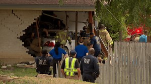1 dead, 1 critically injured after car crashes into 2 Dallas homes