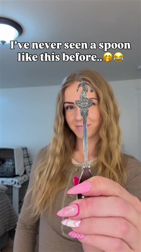 Bowling Man Spoon Ring 🎳 Made from a vintage souvenir spoon!! Available on my website along with a ton of other super unique spoon rings! Link to my website in my bio! 🖤