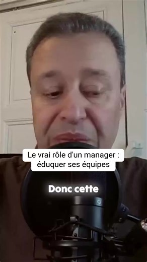 Cacher les chiffres, c'est infantiliser ses équipes. Le véritable levier de responsabilisation au sein d'une entreprise réside dans la transparence et la pédagogie. Ce n'est pas seulement le rôle de la direction, mais surtout celui des managers d'éduquer leurs collaborateurs sur les indicateurs clés. Une approche stratégique qui transforme la vision des employés et renforce l'engagement collectif, à condition d'être menée avec méthode. #management #leadership #cultureentreprise #managementtips #