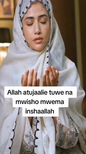 Traditional Islamic Attire and Spiritual Moments