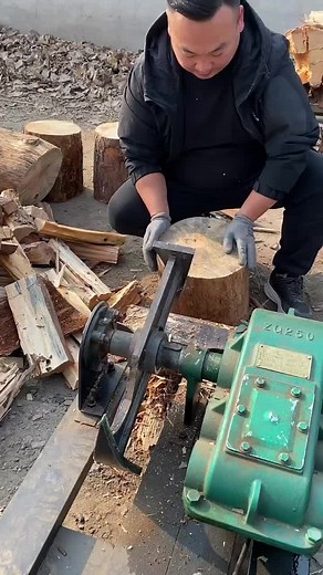 Efficient Hydraulic Log Splitters for Timber Processing