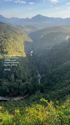The Map of Africa viewpoint earned its name for the shape that the Kaaimans River carved its way through the mountains. It is accessible by any vehicle from Wilderness Heights. This is also the spot where paragliders take off from to sit the coastal ridges. 🎥 Trygve Roberts / MPSA www.MountainPassesSouthAfrica.co.za | Mountain Passes South Africa