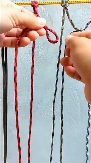 Weaving a Net with Paracord Knots #shorts