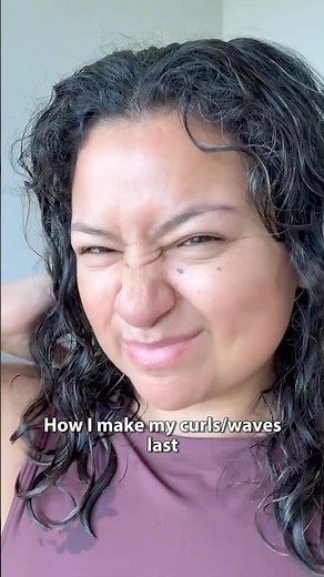 Curl and wavy hair routine. Umberto Giannini haircare. #hairroutine #curls #wavyhair #softhair