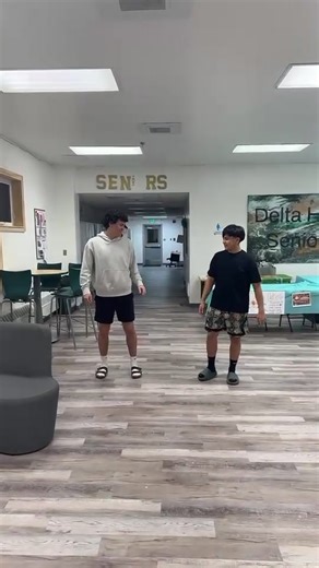 SHAKE IT 😻#deancummings#stayfocused