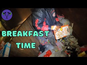 Finding Our BREAKFAST In the DUMPSTER | DUMPSTER DIVING For FOOD