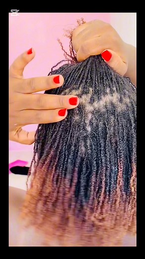 4.3K views · 58 reactions | CriMicrolocs-Beira auto-estrada. 878029257 watssap 847825598. #salonline #Microlocs | Crimilde Vicente | Facebook