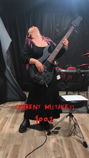 "Everybody makes mistakes, everybody has those days..." -- Hannah Montana #bassist #funny #comedy