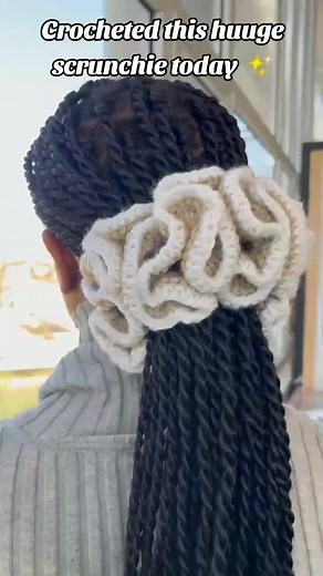 This is the largest scrunchie I ever made 😂 love it #blackcrochet #blackcrochetersoftiktok #namibia #explorepage #explore #fyp #viral #crochetscrunchies #crochetlove #scrunchies #crochet #crochetersoftiktok #namibiantiktoker🇳🇦 #yarnlovers