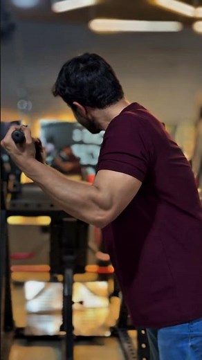 Reverse Grip Tricep Pushdown | Correct Form #gymmotivation #tricepsworkout