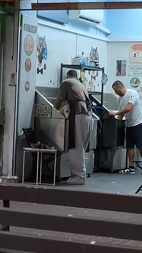 שטיפה עצמית של כלבים...רעיון טוב דיזנגוף בן גוריון | Yossi Yossi Cohen